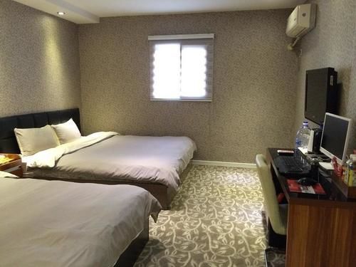 Dongying Xo Fashion Theme Hotel מראה חיצוני תמונה